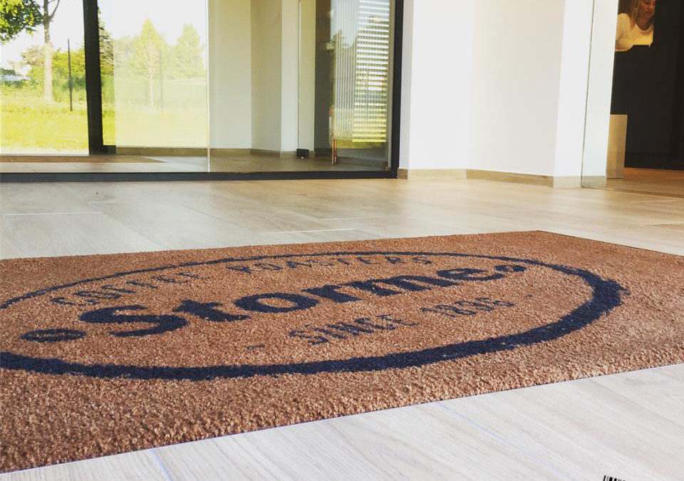 Tapis d'entrée sur-mesure encastrable et paillasson extérieur