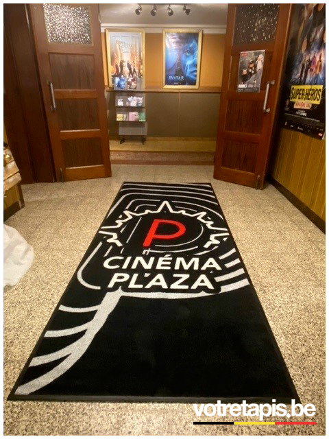 tapis personnalisé grand format pour cinéma Hotton