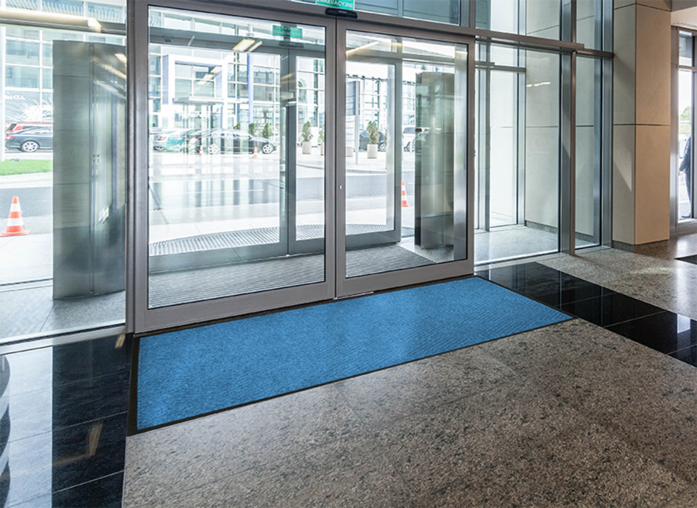 WaterHog-Diamond-in-place-office-classic-border-medium-blue-website tapis personnalisé avec découpe spécifique